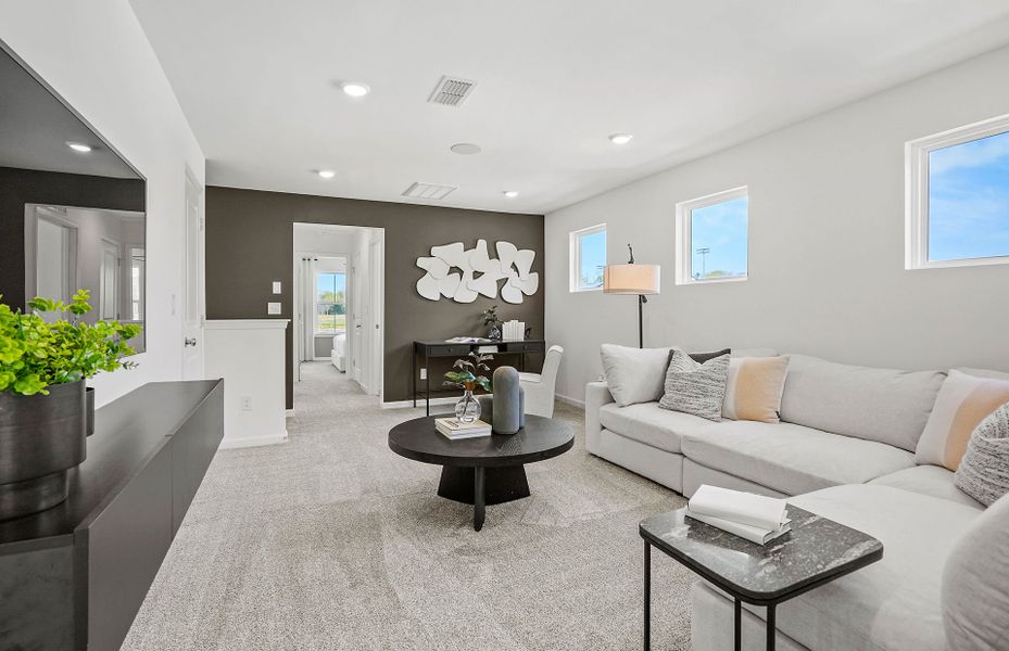 Representative furnished interior of a home built from the Carson by Pulte Homes in Mallard Park, Charlotte (Image 39).