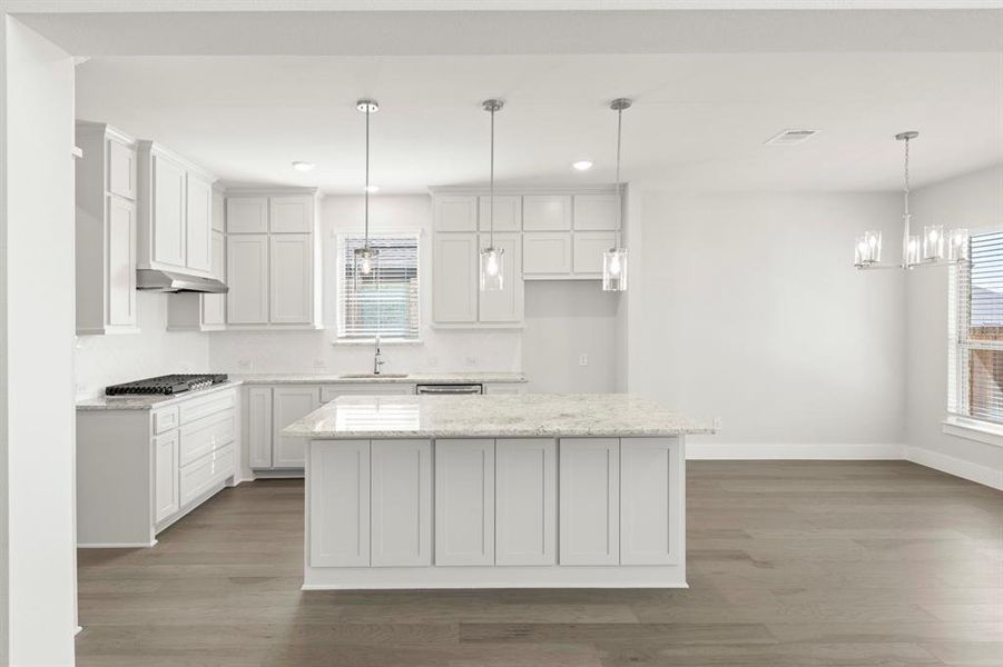 06. 2507 Rolling - Kitchen