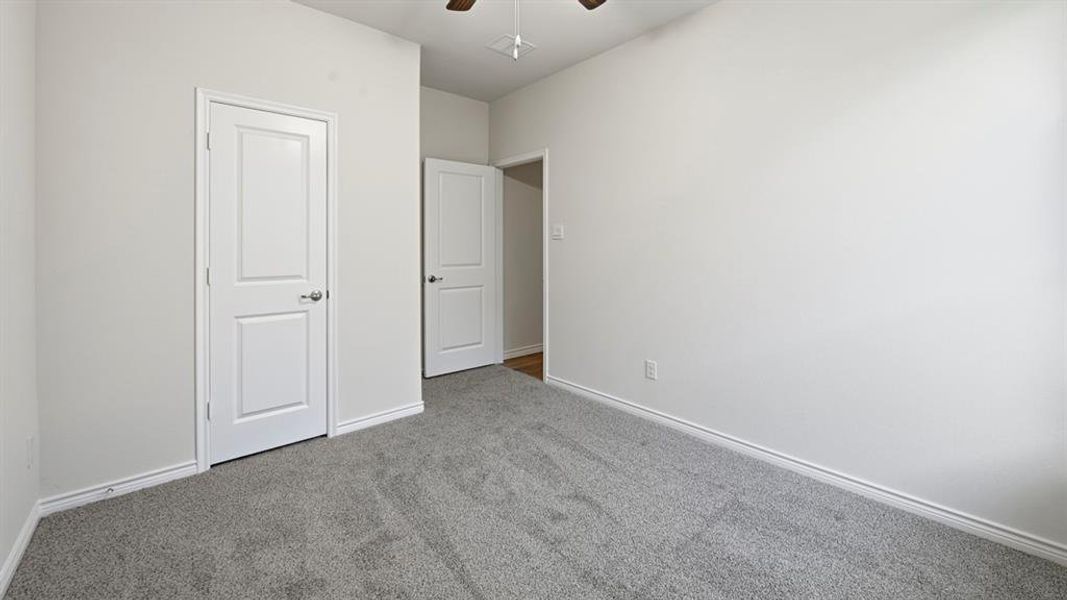 Spacious, unfurnished interior of a new home in The Woods at Lindsey Place, Anna (Image 23).