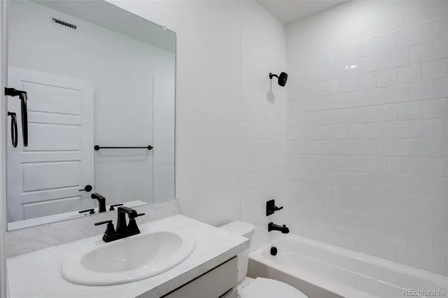 Furnished interior view inside a new home in Westside Crossing Townhomes, Berthoud (Image 16).