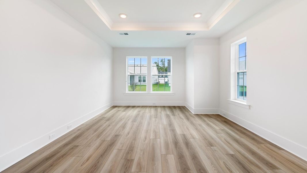 Spacious, unfurnished interior of a new home in , Summerville (Image 18).