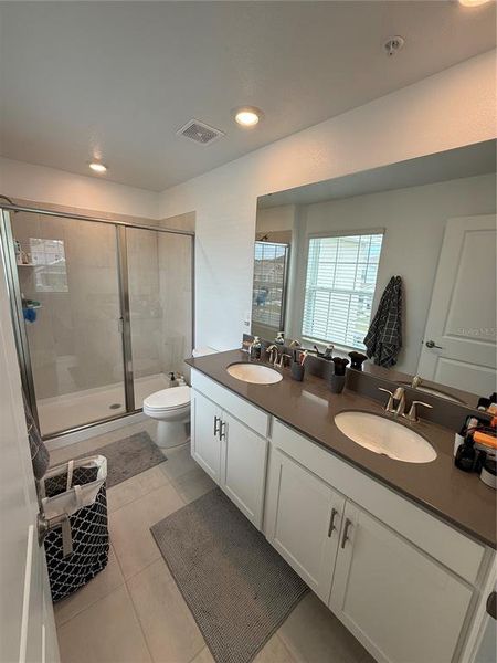 Furnished interior view inside a new home in , Orlando (Image 28). Furnished interior view inside a new home in , Orlando (Image 28).