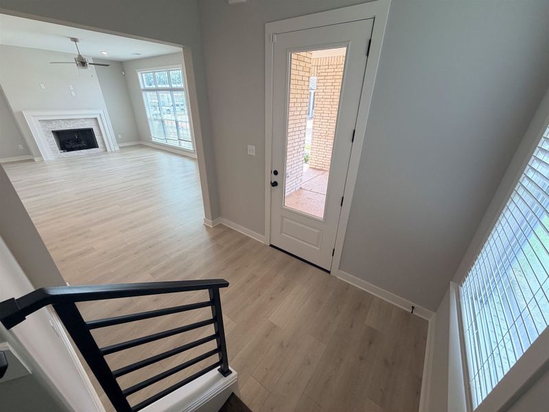 Spacious, unfurnished interior of a new home in Lockwood, Collierville (Image 19).