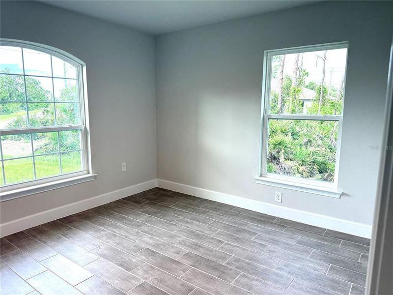 Spacious, unfurnished interior of a new home in Rotonda, Rotonda West (Image 10).