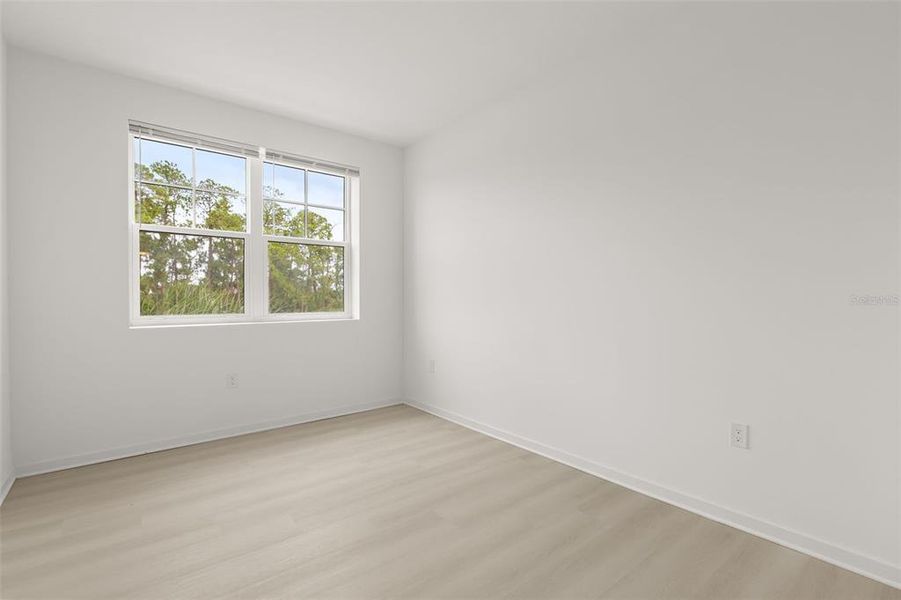 Spacious, unfurnished interior of a new home in , Orlando (Image 22).