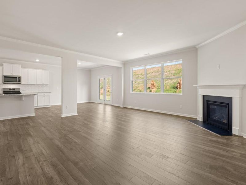 Spacious, unfurnished interior of a new home in Parkside at Carter Grove, Cartersville (Image 15).