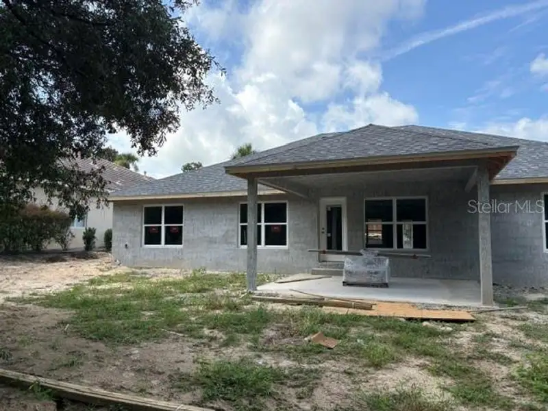 Exterior details and patio area of a home in Juliette Falls, Dunnellon (Image 2). Exterior details and patio area of a home in Juliette Falls, Dunnellon (Image 2).