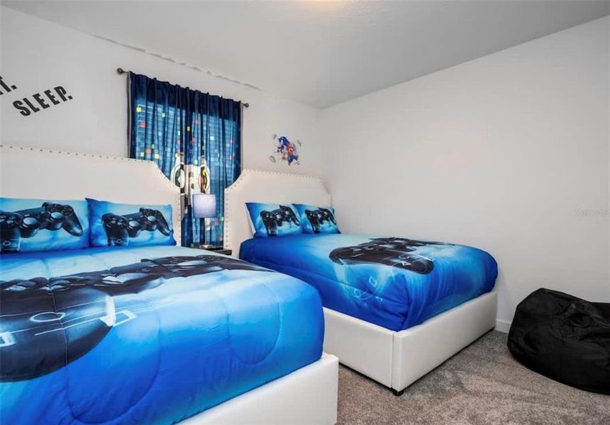 Furnished interior view inside a new home in , Kissimmee (Image 7).