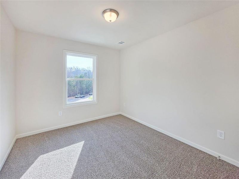 Spacious, unfurnished interior of a new home in , Gainesville (Image 38).