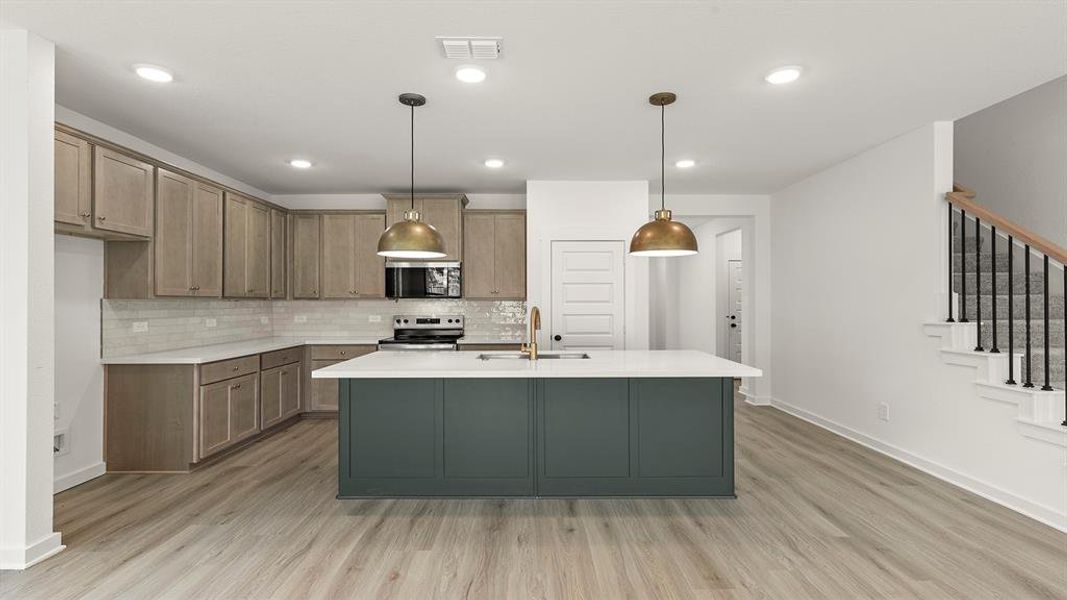 1520 Edgeway - Kitchen