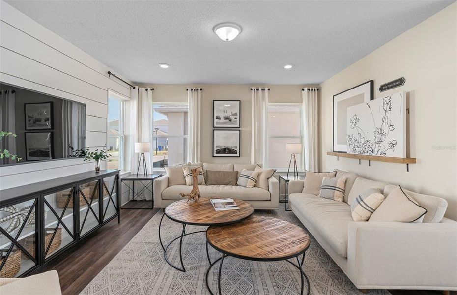 Furnished interior view inside a new home in Tohoqua, Kissimmee (Image 12).