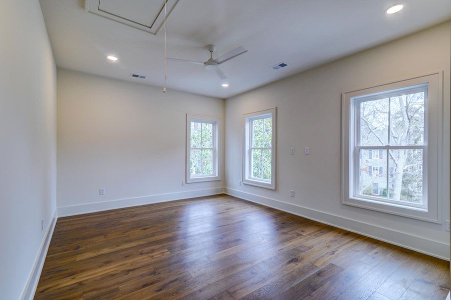 Spacious, unfurnished interior of a new home in , Johns Island (Image 55). Spacious, unfurnished interior of a new home in , Johns Island (Image 55).
