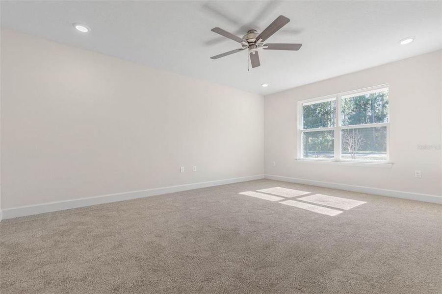Spacious, unfurnished interior of a new home in , Palm Coast (Image 11).