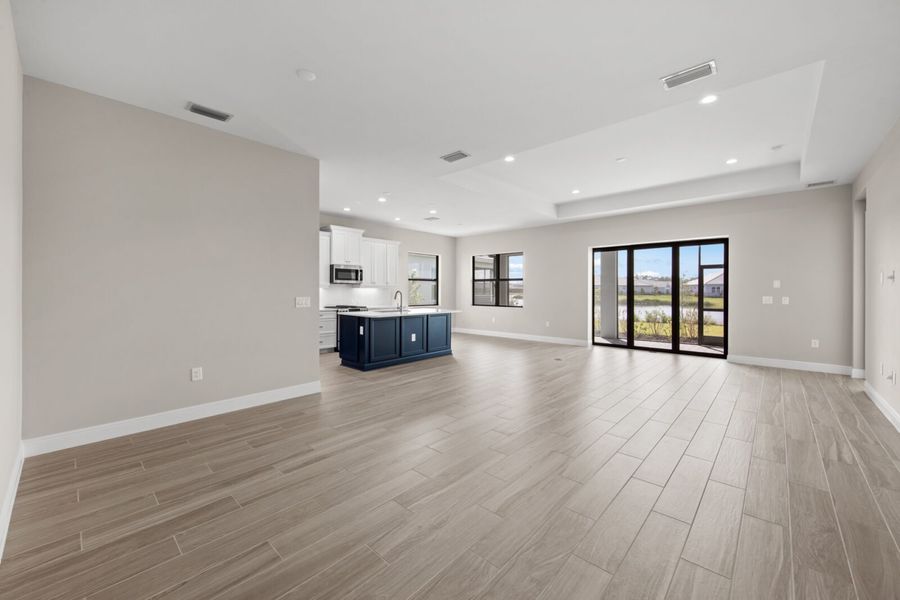 Spacious, unfurnished interior of a new home in SkySail, Naples (Image 10).