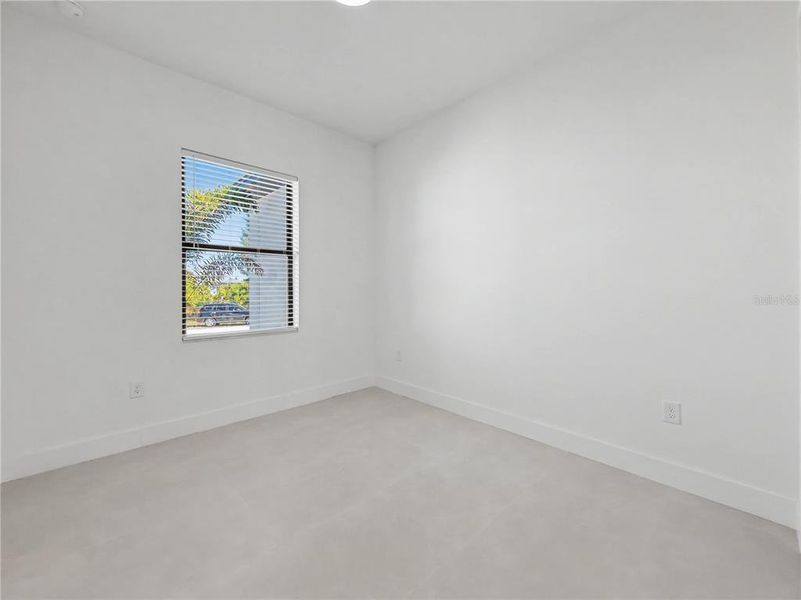 Spacious, unfurnished interior of a new home in , Port Charlotte (Image 41).