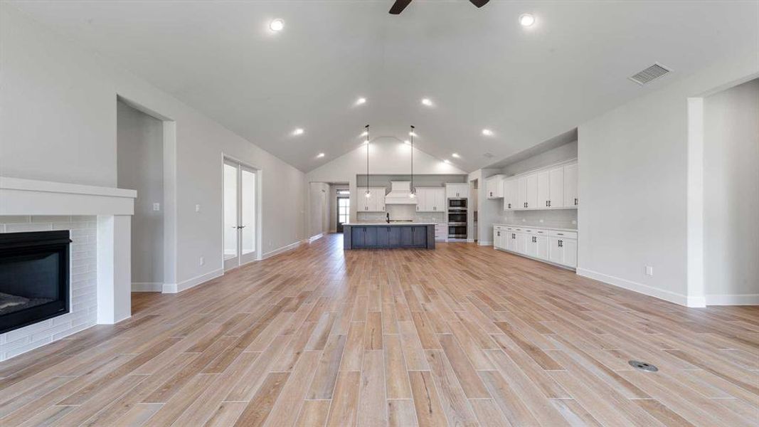 Image 23 of a home in Somerset Park 80'. Image 23 of a home in Somerset Park 80'.