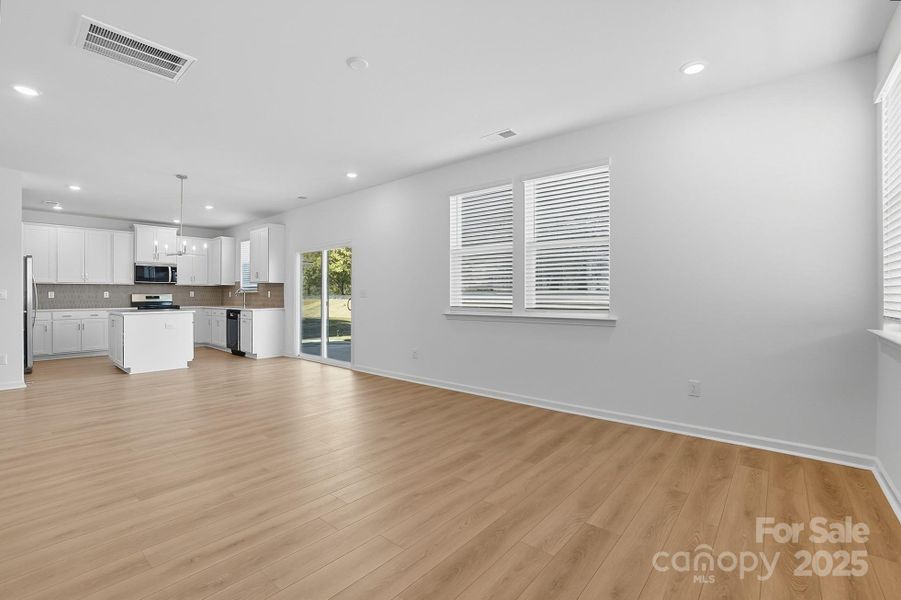 Wide open sightlines