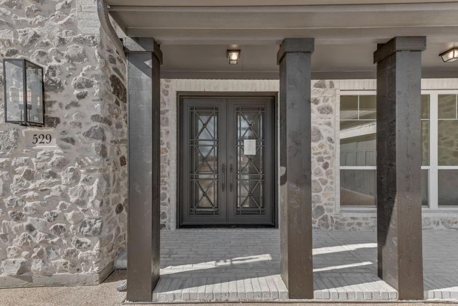 Exterior details and patio area of a home in Heath Golf & Yacht Club, Heath (Image 3). Exterior details and patio area of a home in Heath Golf & Yacht Club, Heath (Image 3).