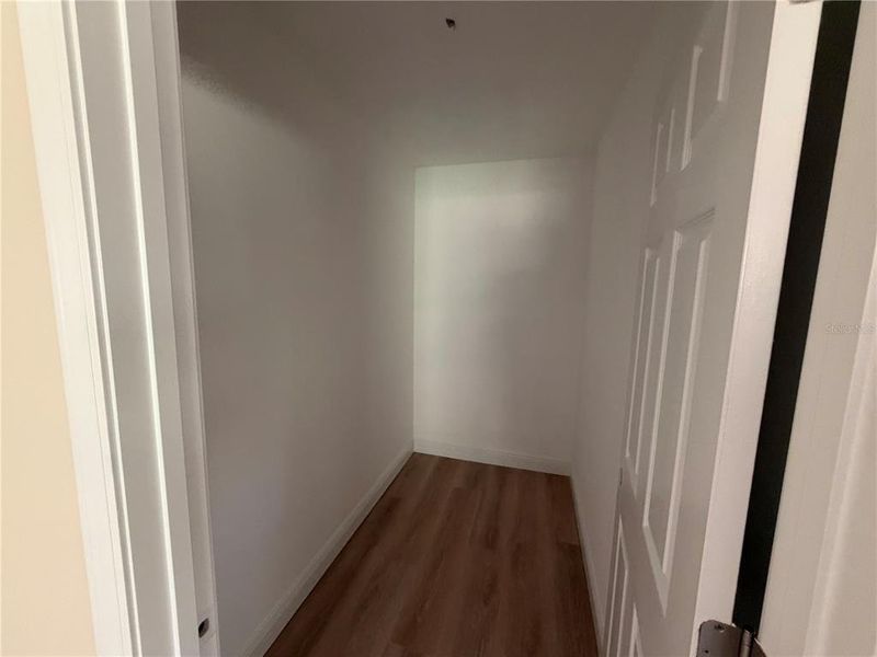 Spacious, unfurnished interior of a new home in , Ocala (Image 6).