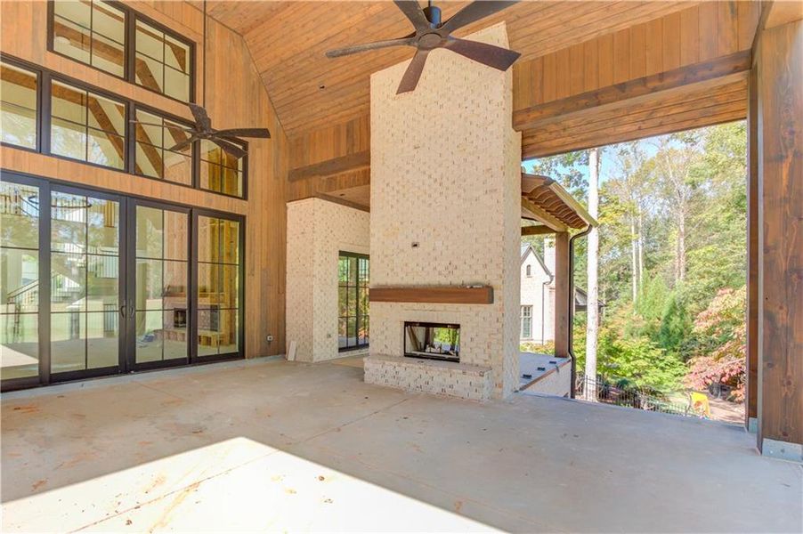 Exterior details and patio area of a home in , Suwanee (Image 3).