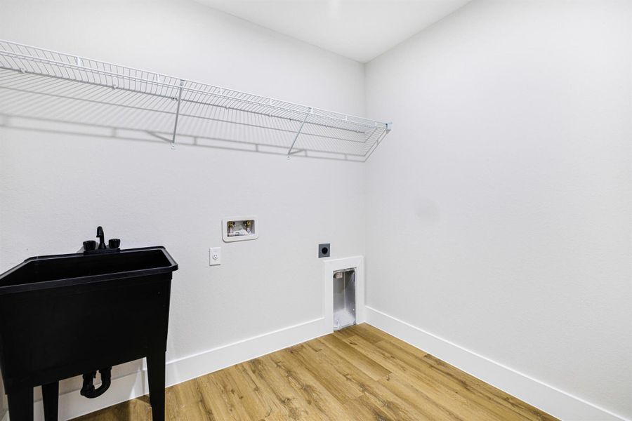 Furnished interior view inside a new home in , Lehigh Acres (Image 17).