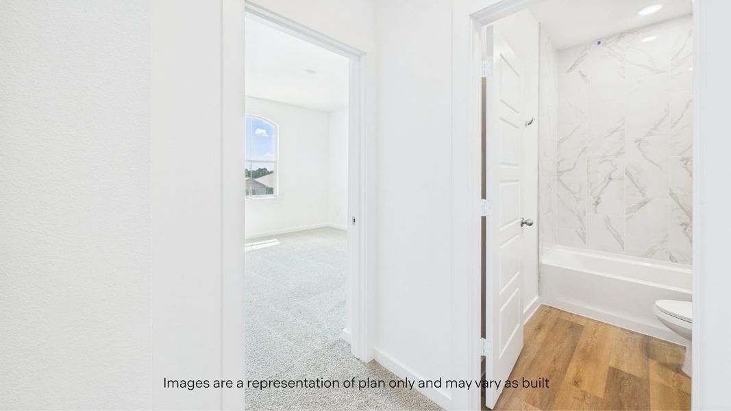 Spacious, unfurnished interior of a new home in Westmont, Lubbock (Image 45).