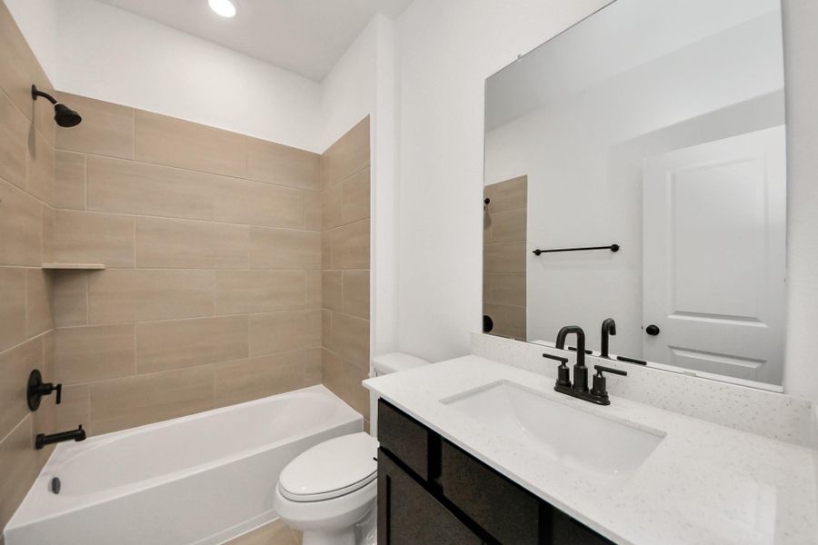 Furnished interior view inside a new home in Bridgeland: Signature Collection, Cypress (Image 7). Furnished interior view inside a new home in Bridgeland: Signature Collection, Cypress (Image 7).