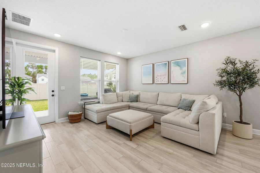 Furnished interior view inside a new home in , Ponte Vedra (Image 11).