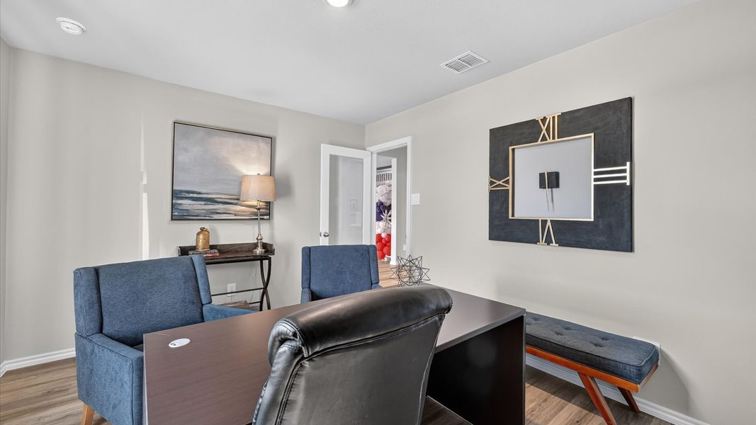 Furnished interior view inside a new home in The Hills at Reunion, Newark (Image 25). Furnished interior view inside a new home in The Hills at Reunion, Newark (Image 25).
