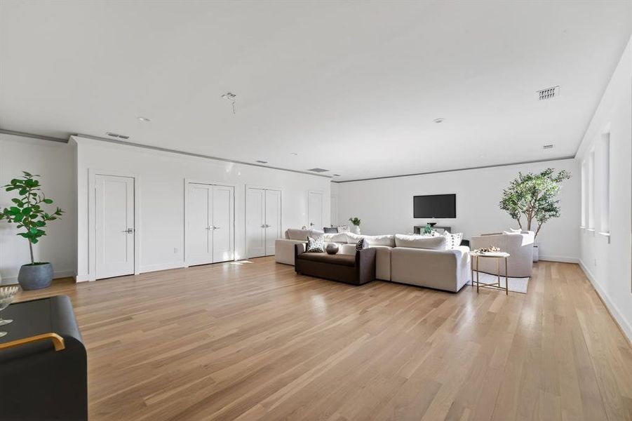 Furnished interior view inside a new home in , Dallas (Image 14).