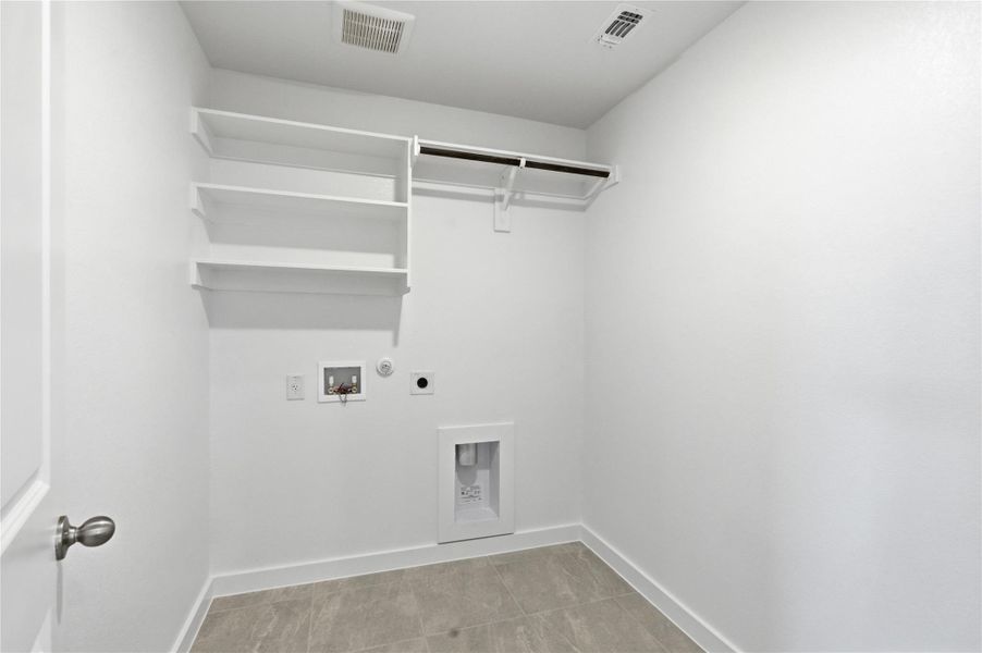 Spacious, unfurnished interior of a new home in Calumet, Jarrell (Image 20).