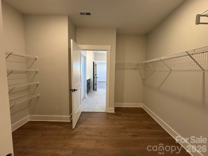 Spacious, unfurnished interior of a new home in Harmony, Harrisburg (Image 20).