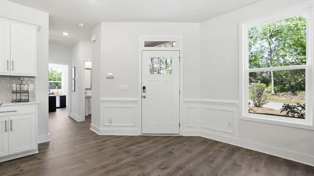 Representative unfurnished interior of a home built from the Carson by D.R. Horton in Ashmore Hills, Mauldin (Image 23).