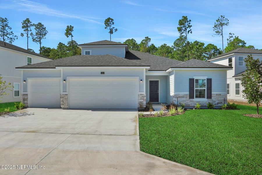 Image 42 of a home in Cordova Palms.