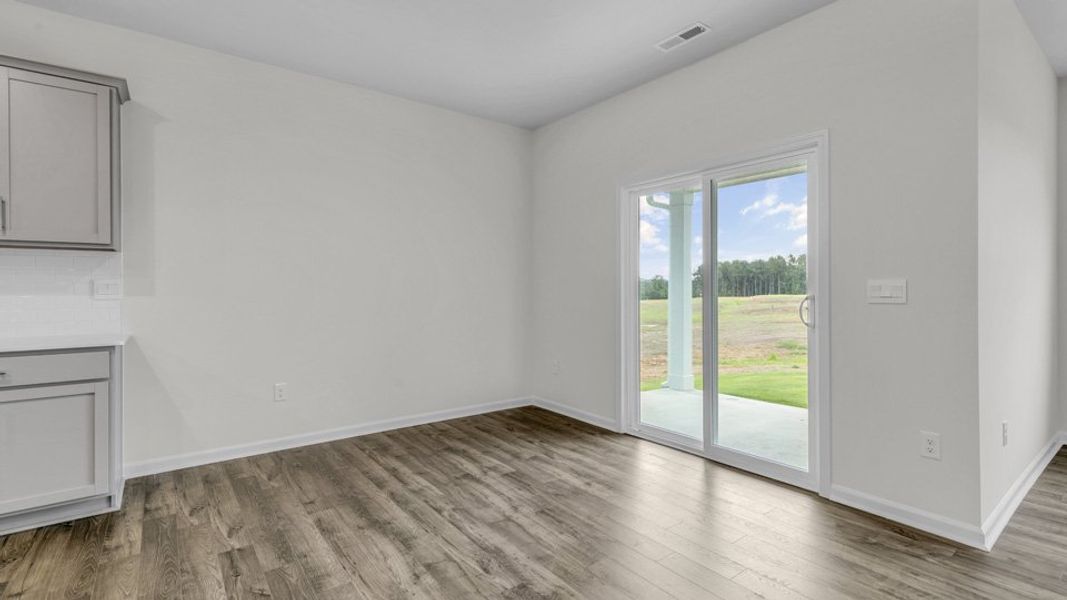 Spacious, unfurnished interior of a new home in Forest Creek, Winston-Salem (Image 17).