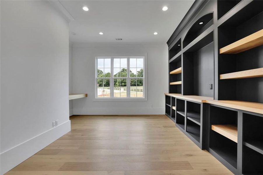 Spacious, unfurnished interior of a new home in , Bethlehem (Image 47).