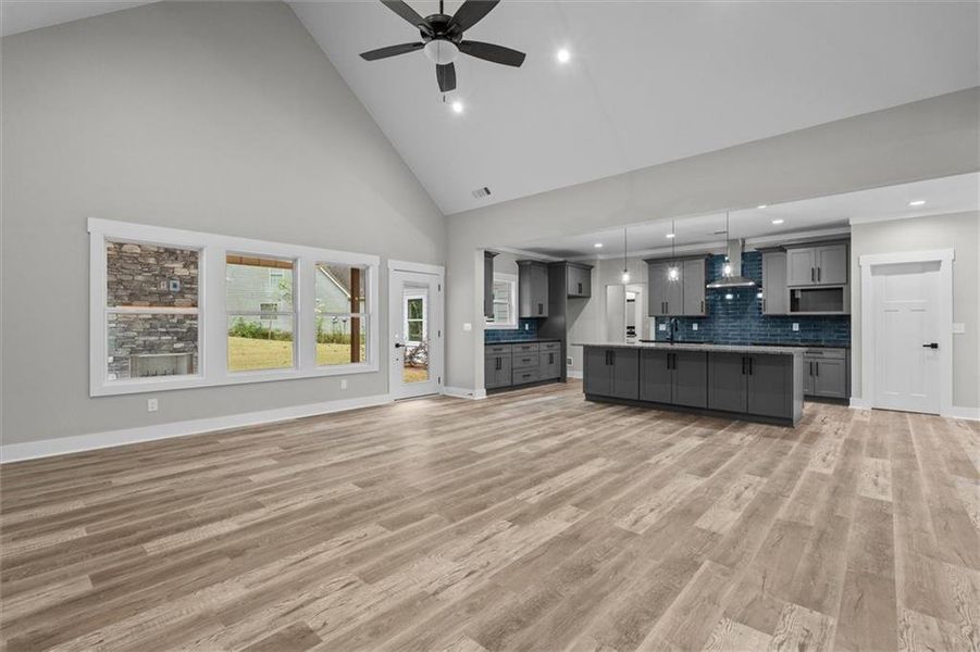 Spacious, unfurnished interior of a new home in , Villa Rica (Image 39).