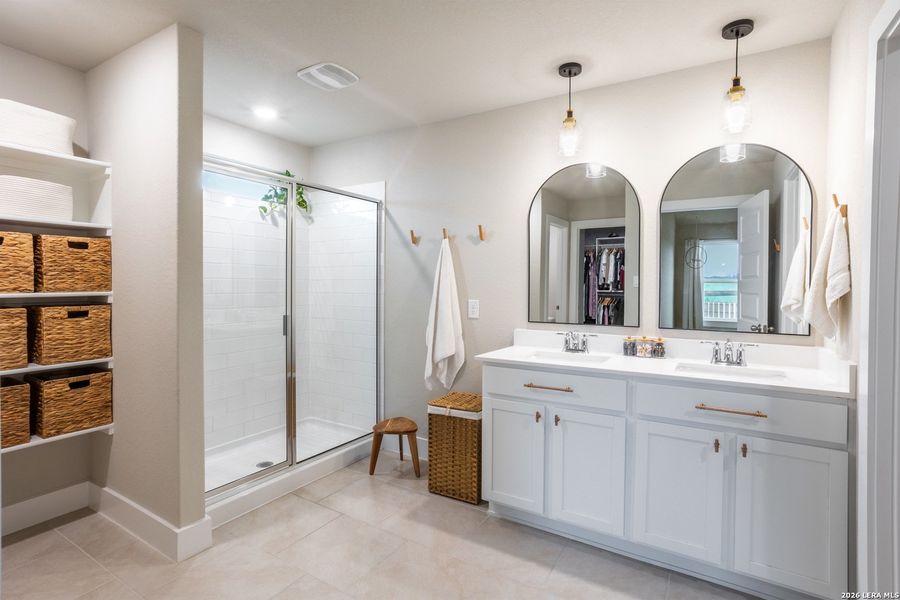 Furnished interior view inside a new home in Copper Canyon, Bulverde (Image 16).