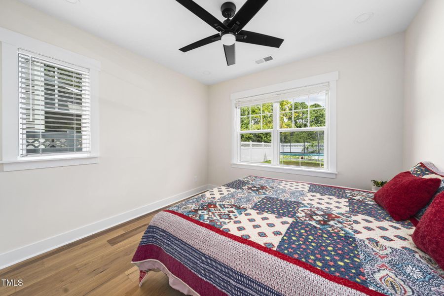 23-web-or-mls-225 Holding Dairy-121