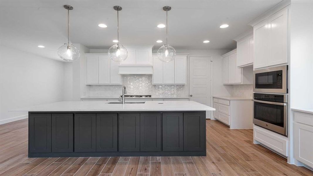 Furnished interior view inside a new home in The Lakes Of Somercrest 60', Midlothian (Image 13). Furnished interior view inside a new home in The Lakes Of Somercrest 60', Midlothian (Image 13).