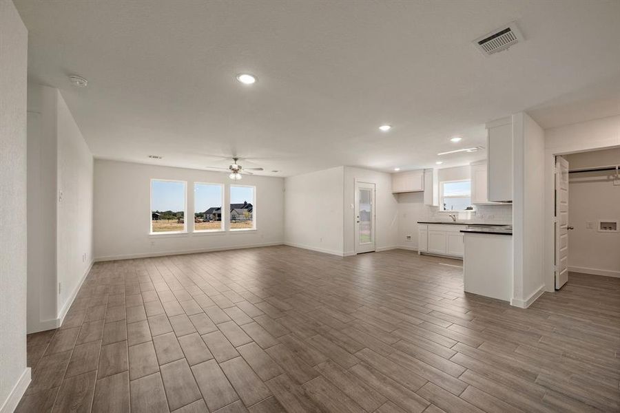 Spacious, unfurnished interior of a new home in Gatlin Ranch, Springtown (Image 15). Spacious, unfurnished interior of a new home in Gatlin Ranch, Springtown (Image 15).