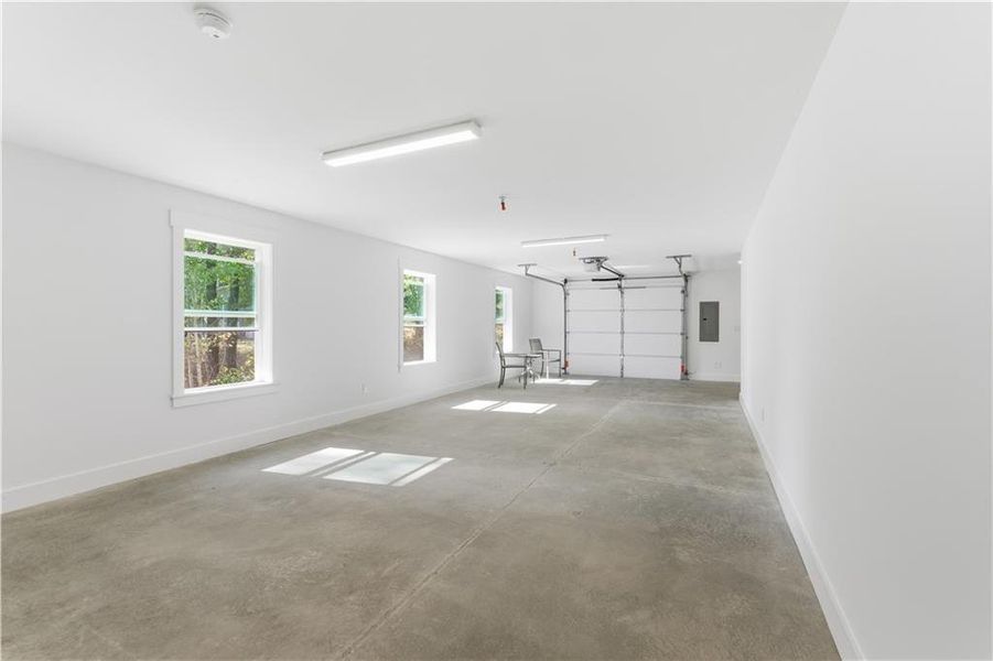 Spacious, unfurnished interior of a new home in , Dallas (Image 22).