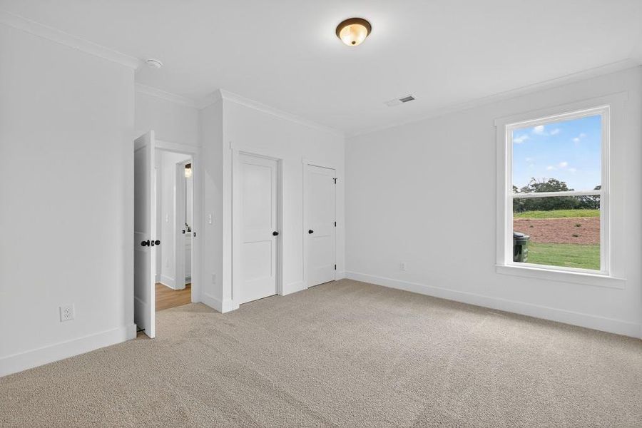 Spacious, unfurnished interior of a new home in Magnolia Ridge, Monroe (Image 34).
