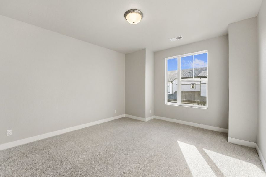 Spacious, unfurnished interior of a new home in Wilder at Timnath Ranch, Timnath (Image 17). Spacious, unfurnished interior of a new home in Wilder at Timnath Ranch, Timnath (Image 17).