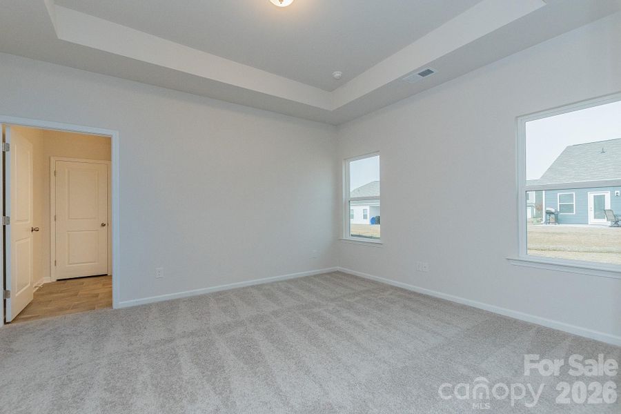 Spacious, unfurnished interior of a new home in Pine Bluff, Midland (Image 22).