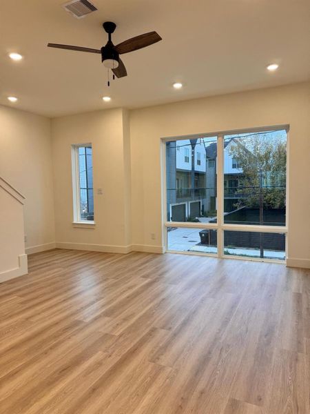 Image 16 of a home in . Image 16 of a home in .