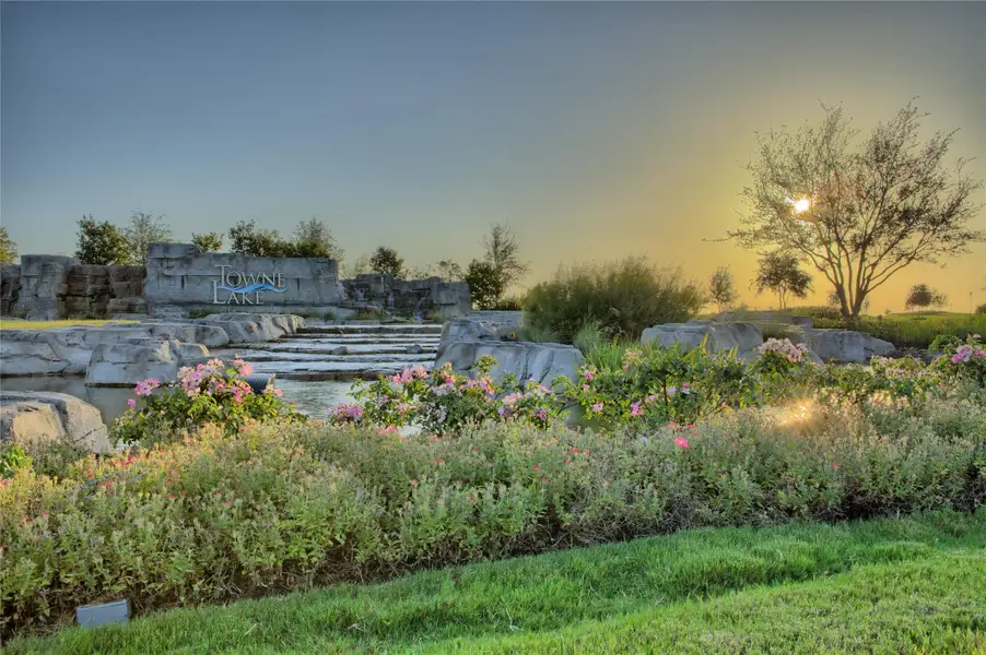 Image 5 of a home in Towne Lake.
