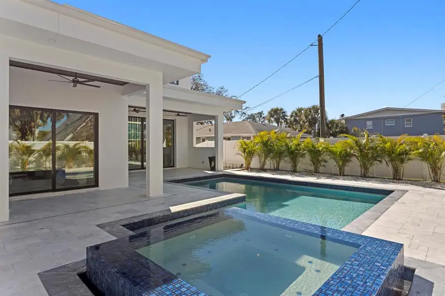 Exterior details and patio area of a home in , Sarasota (Image 4).