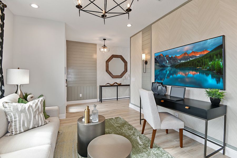 Representative furnished interior of a home built from the Kensington Flex by Risewell Homes in Park View at the Hills, Minneola (Image 10).