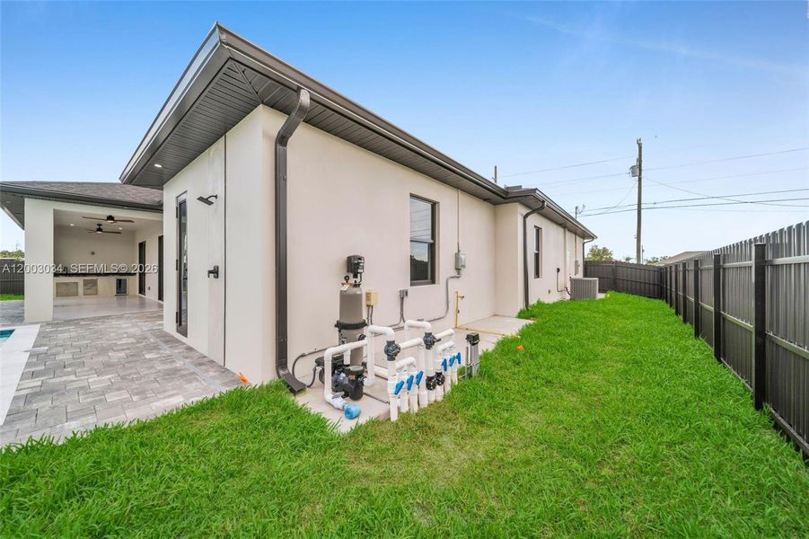 Exterior details and patio area of a home in , Cape Coral (Image 31).